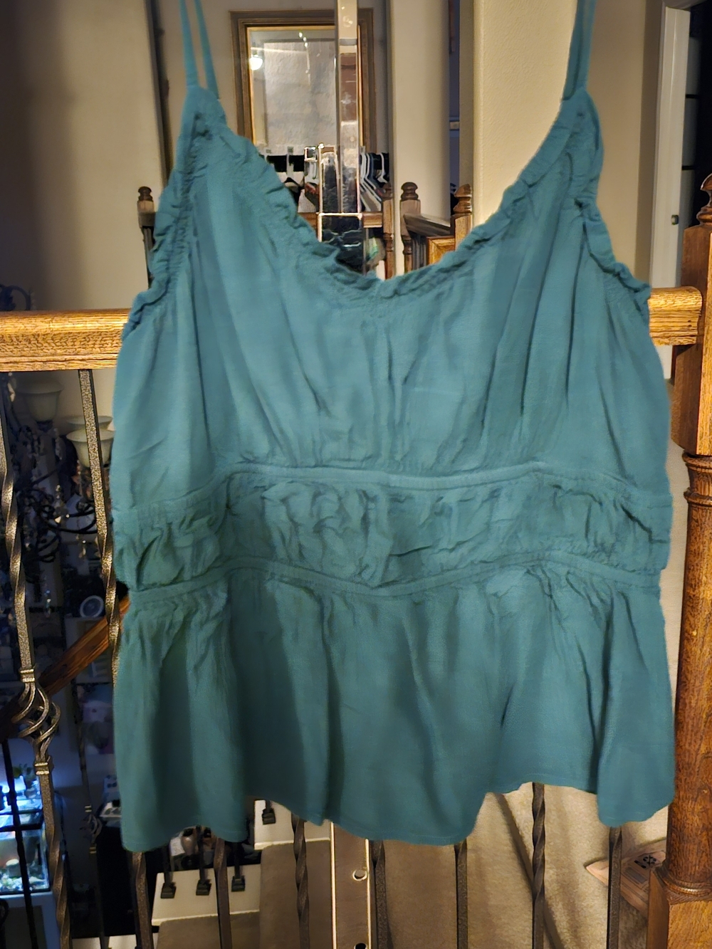 Old Navy Women’s Teal Sleeveless Ruffle Tank Top